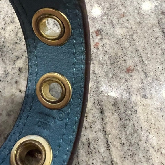 NWOT Coach Gorgeous Blue Leather Gold Gromet ✨️ 💙 Bracelet - Picture 2 of 6